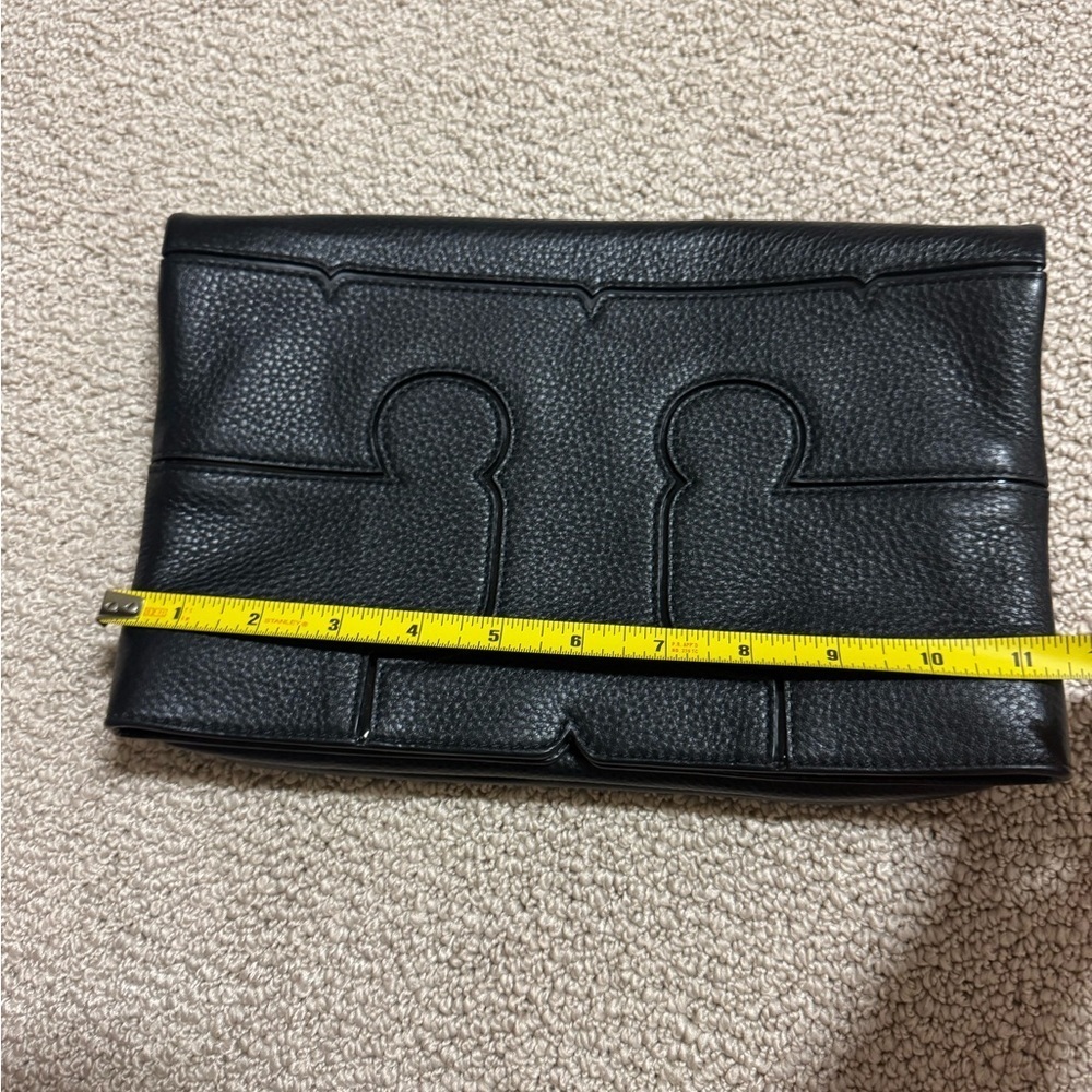 BLACK TORY BURCH Clutch W/Straps if you want to make as handbag - Picture 6 of 7